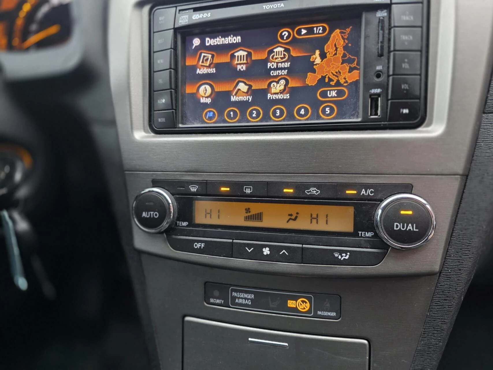 Hoofdafbeelding Toyota Avensis