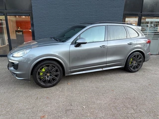 Hoofdafbeelding Porsche Cayenne Porsche Cayenne S E-HYBRID