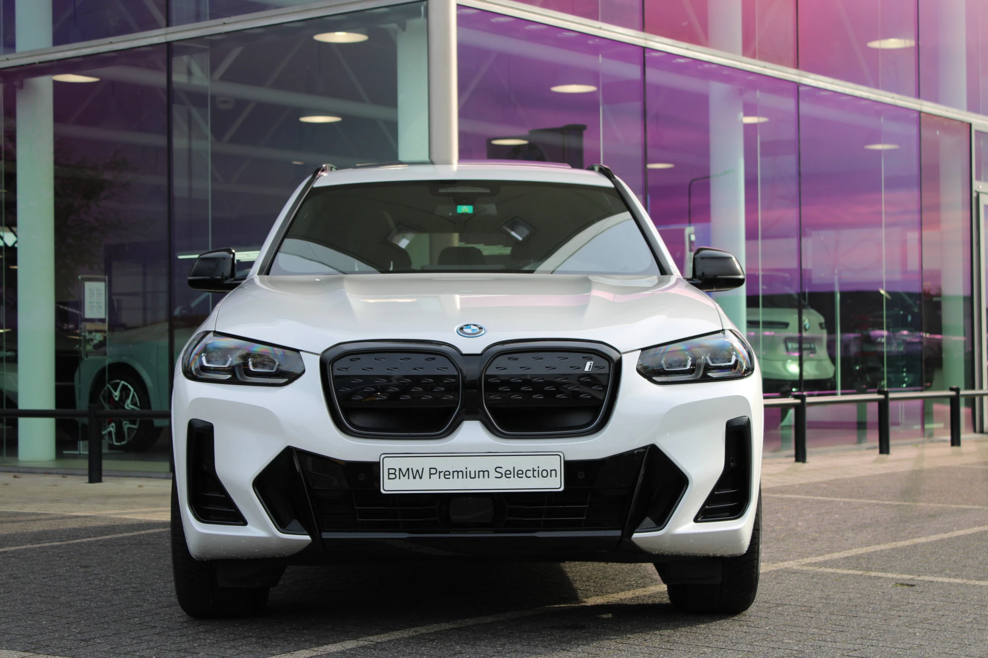 Hoofdafbeelding BMW iX3