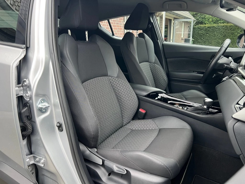 Hoofdafbeelding Toyota C-HR