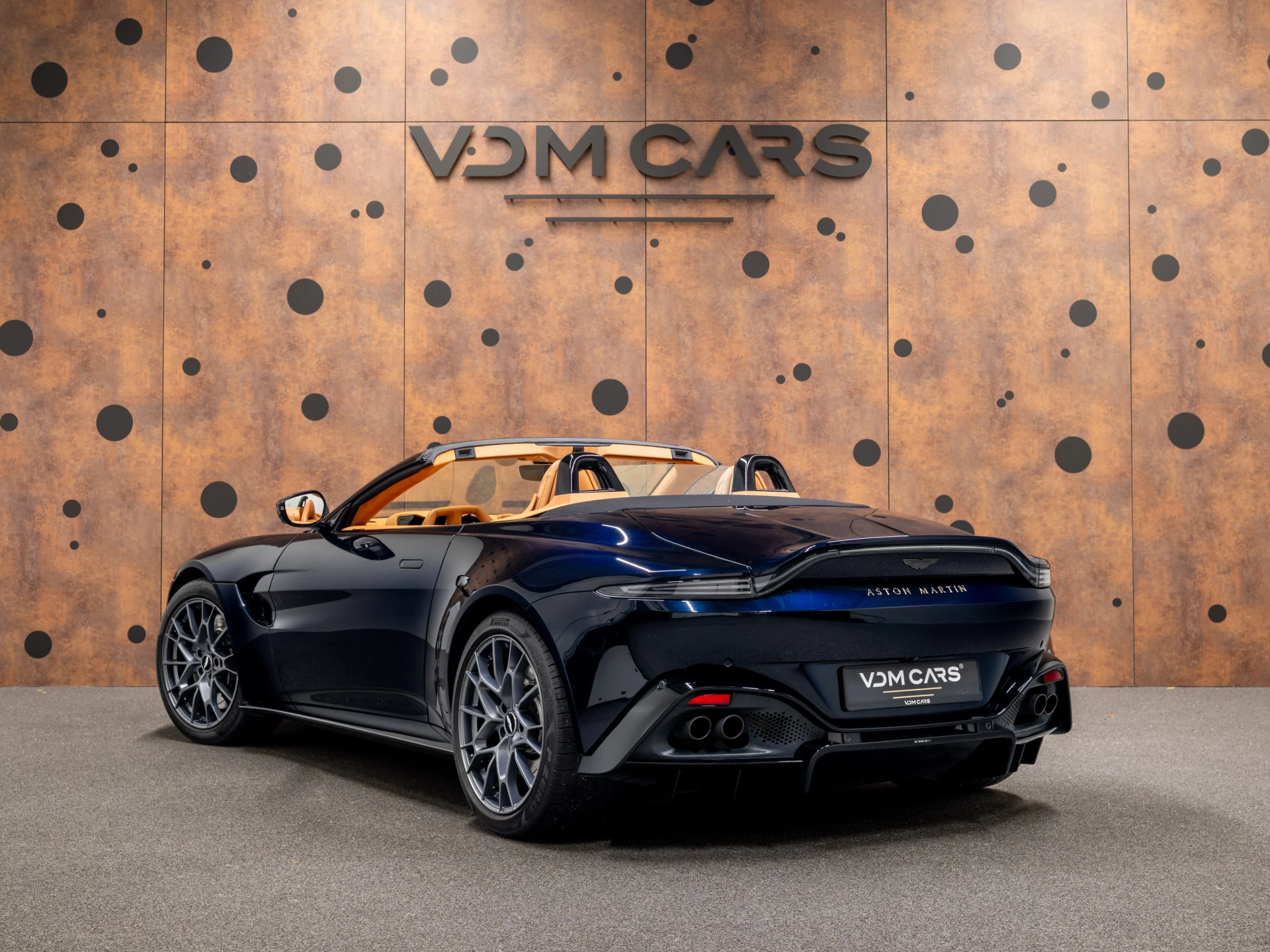 Hoofdafbeelding Aston Martin V8 Vantage