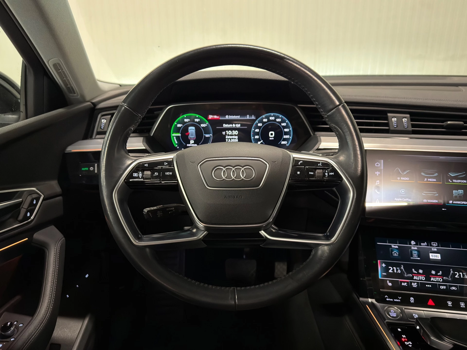 Hoofdafbeelding Audi e-tron