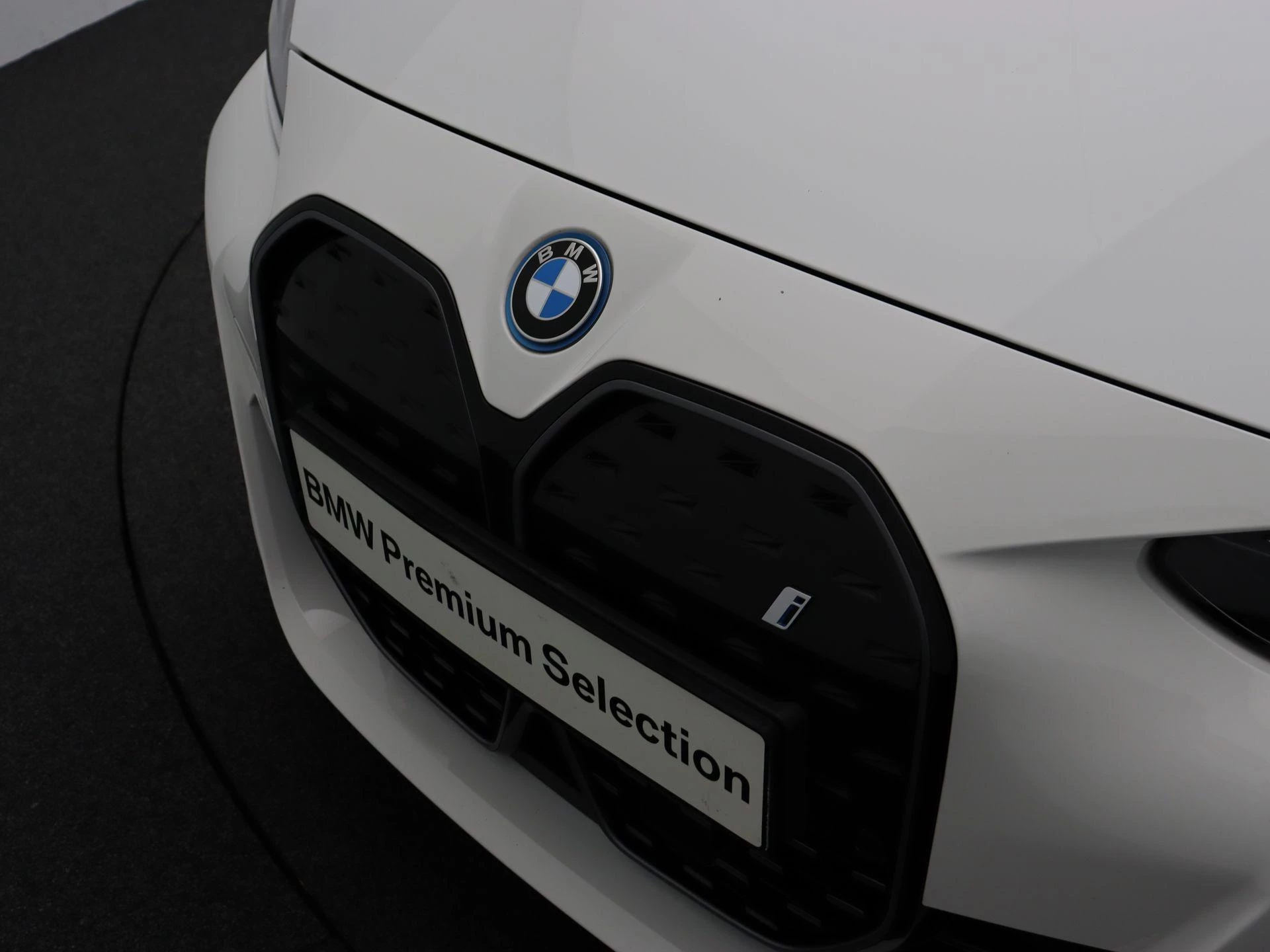 Hoofdafbeelding BMW i4