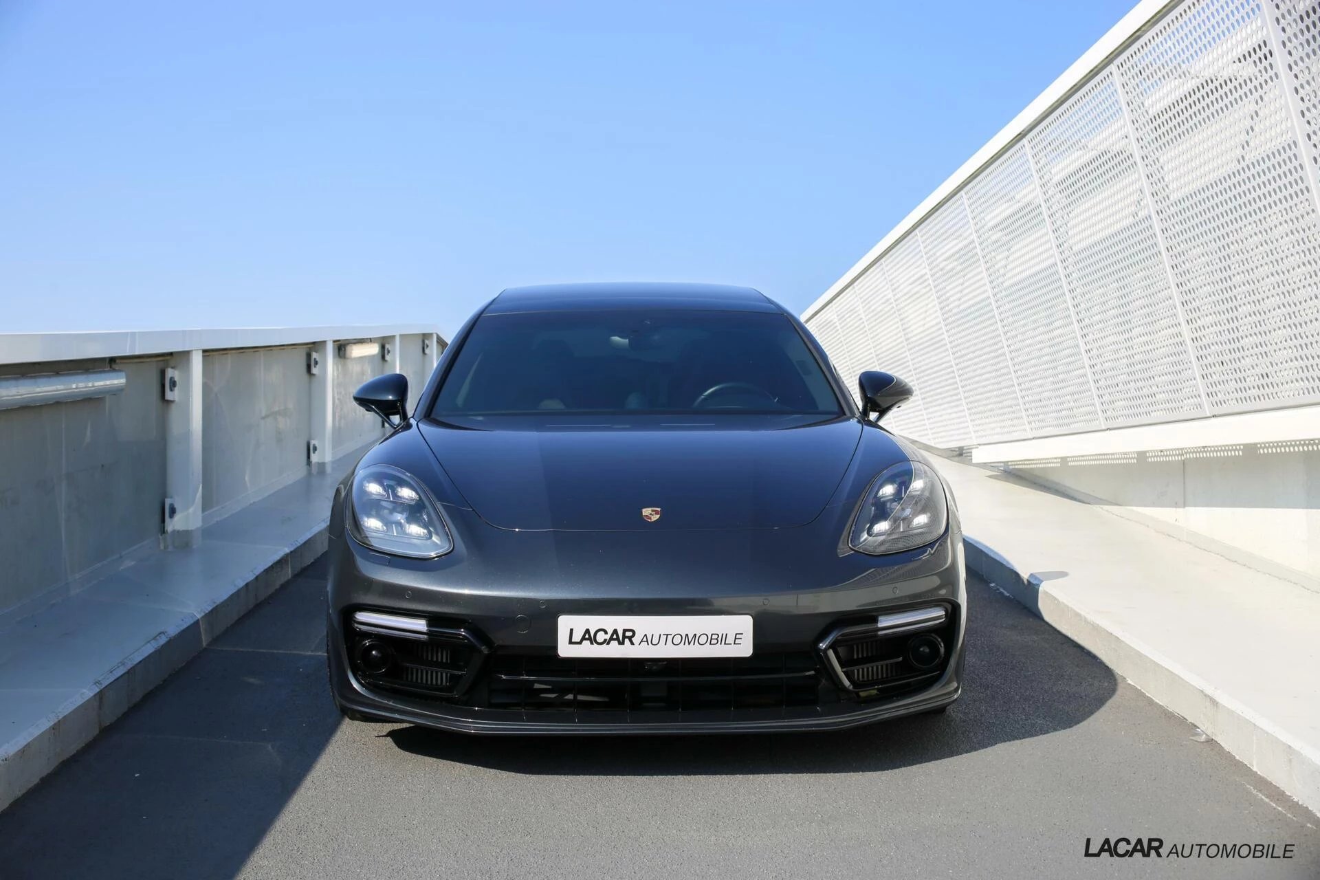 Hoofdafbeelding Porsche Panamera