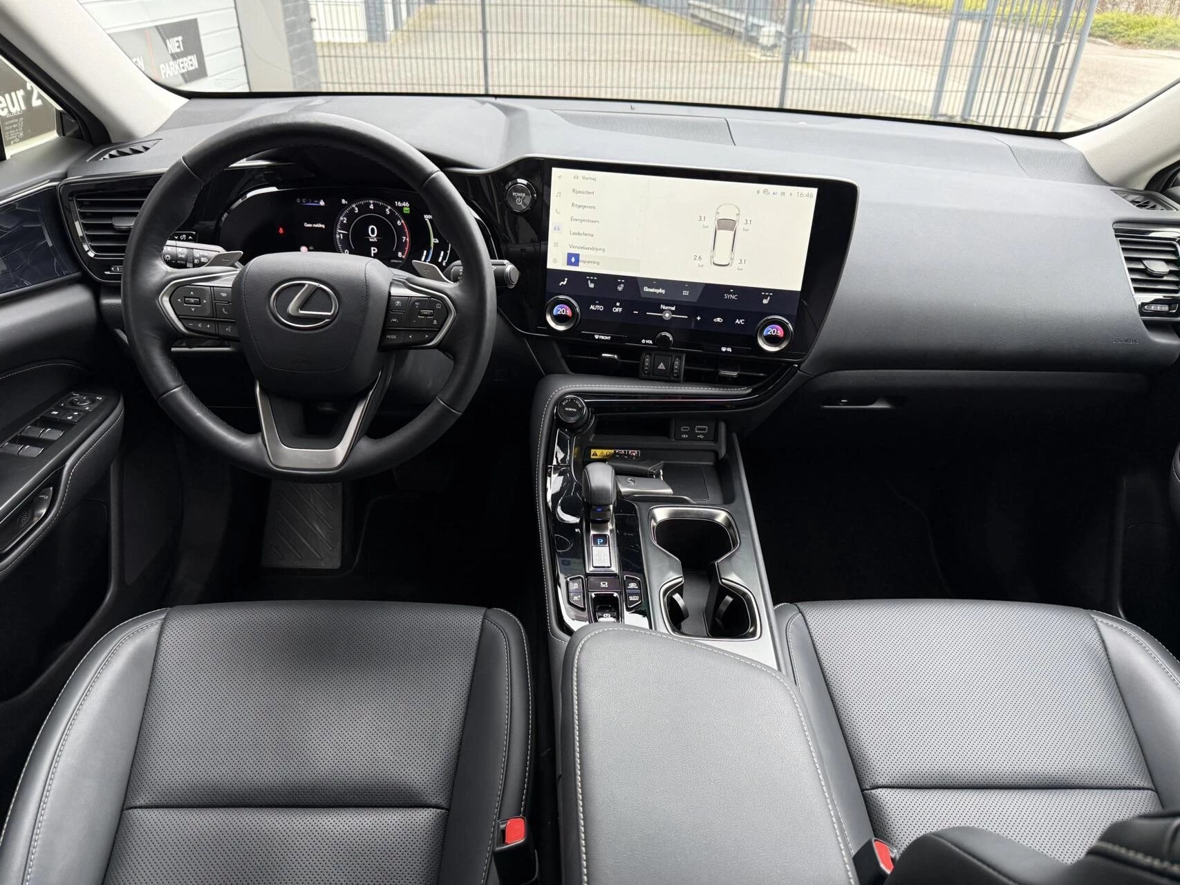 Hoofdafbeelding Lexus NX