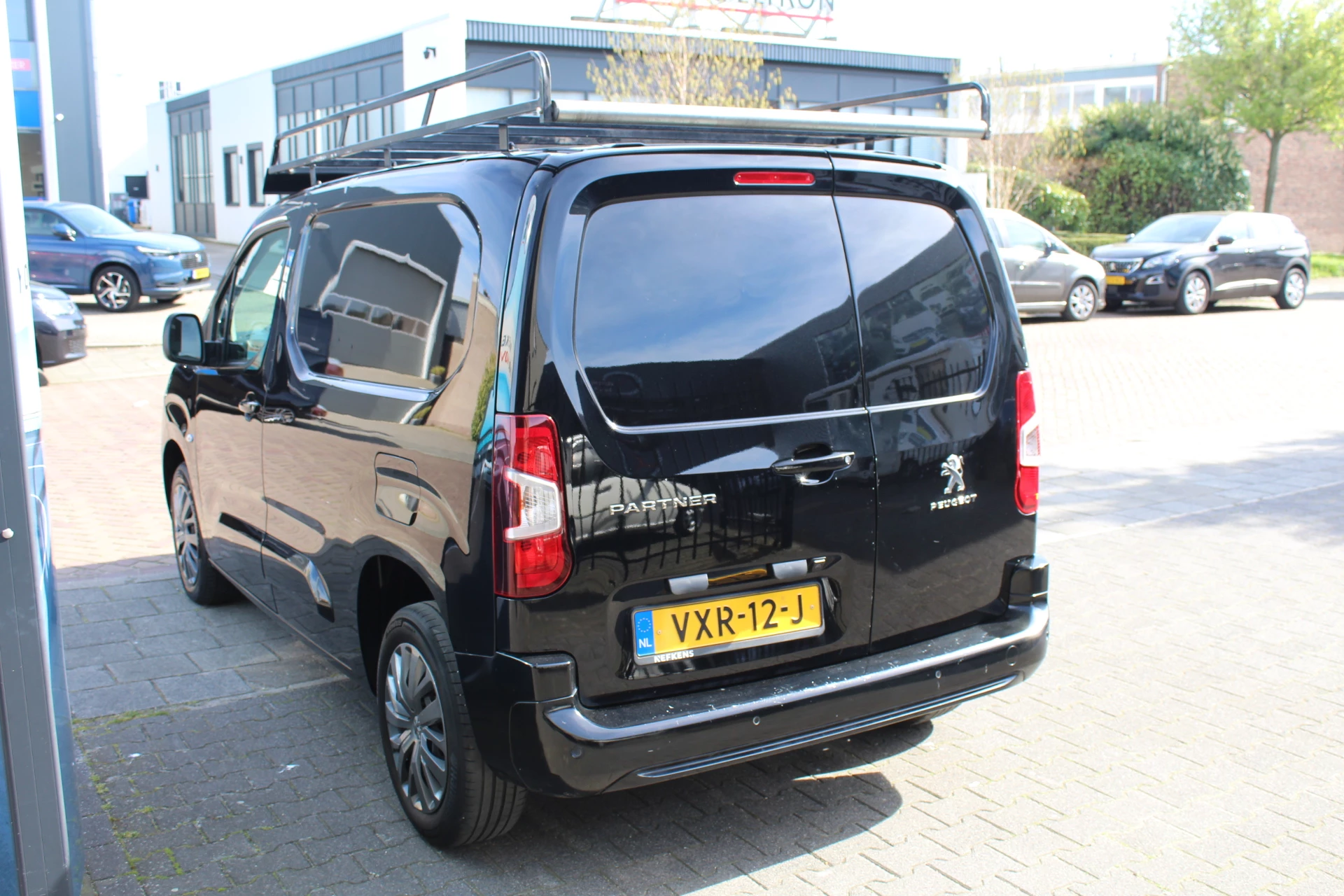 Hoofdafbeelding Peugeot Partner