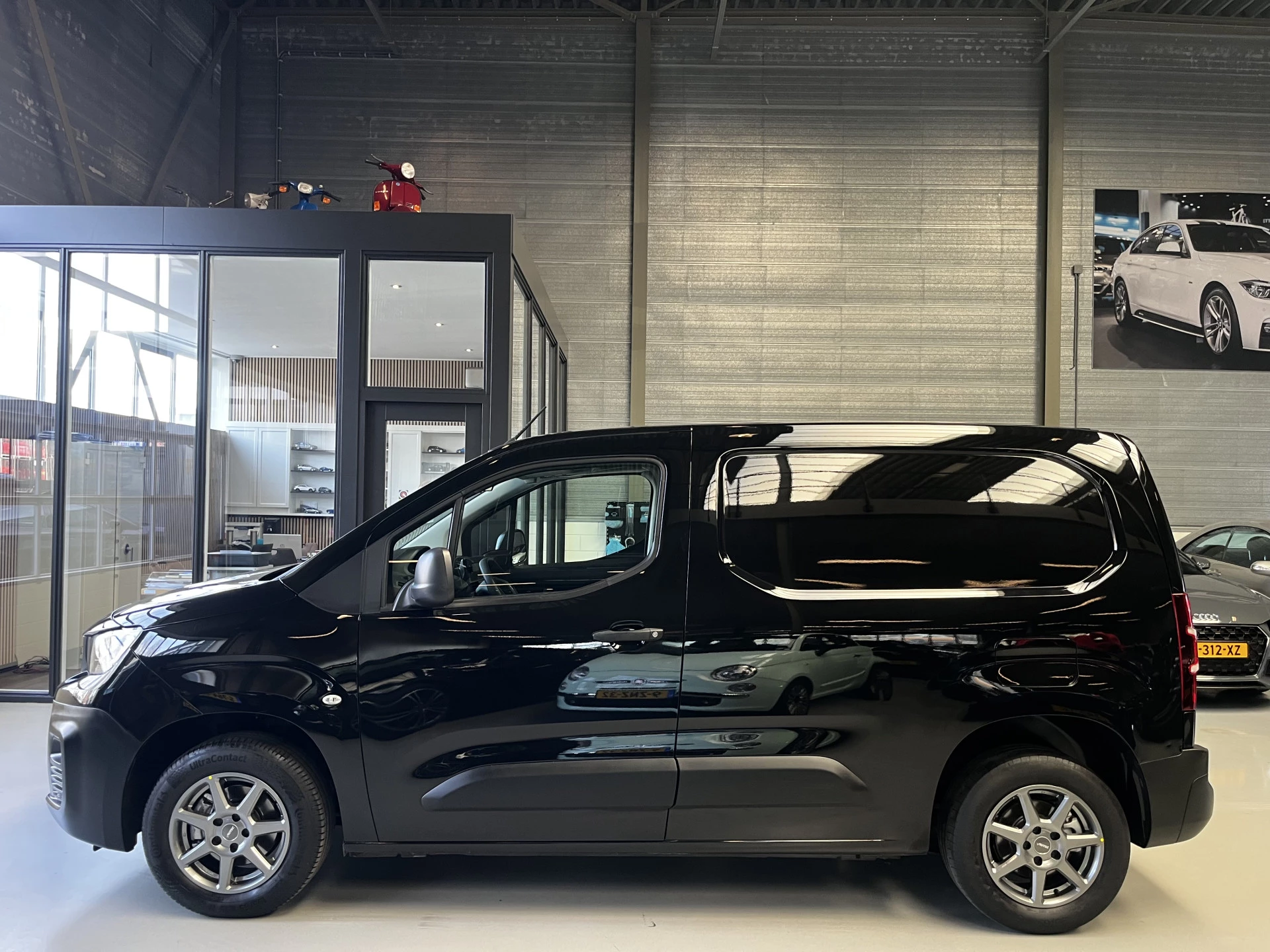 Hoofdafbeelding Peugeot Partner