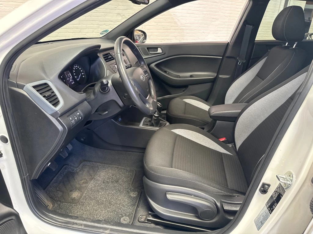 Hoofdafbeelding Hyundai i20