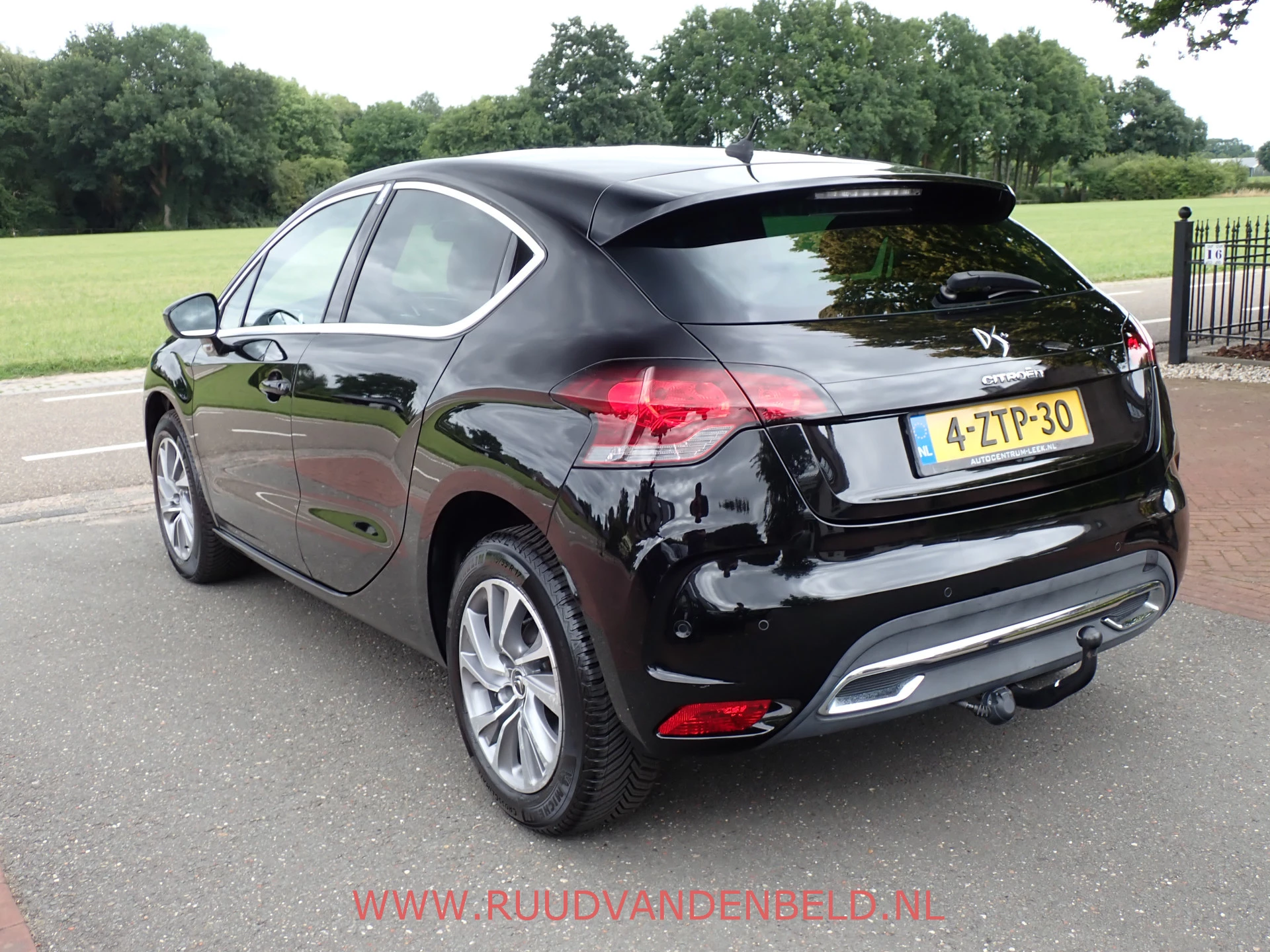 Hoofdafbeelding DS DS 4