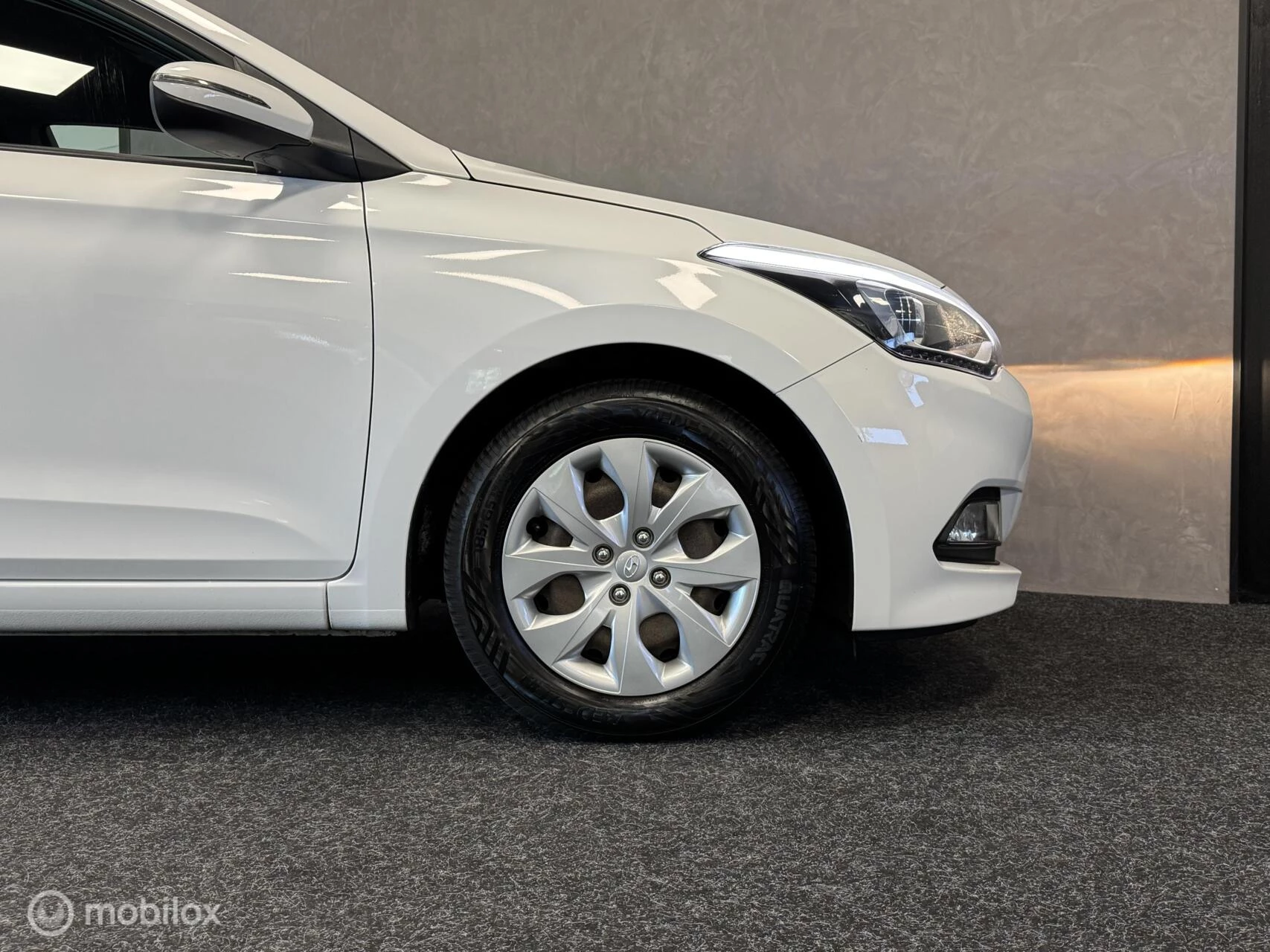 Hoofdafbeelding Hyundai i20