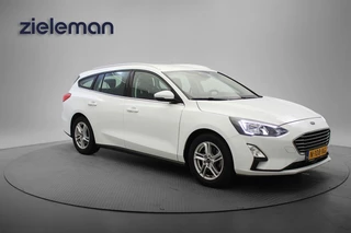 Ford Focus 1.5 EcoBoost Titanium X Business - Carplay, Camera, Cruise