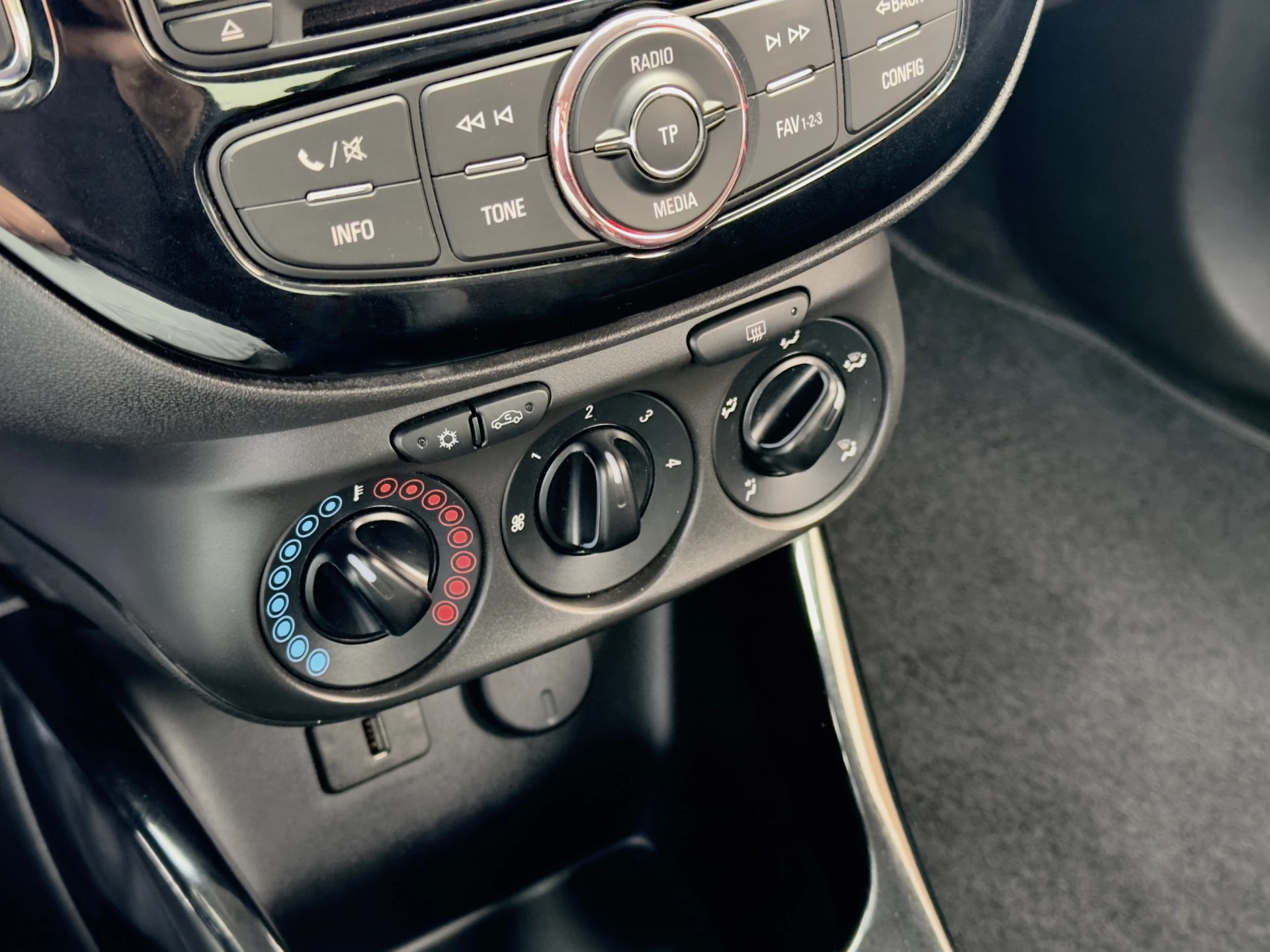 Hoofdafbeelding Opel ADAM