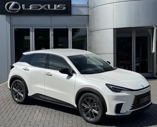 Lexus LBX Elegant 2WD TECH-PACK STOELVERWARMING KEYLESS ELEK-KOFFERKLEP BLIND-SPOT ELEK-STOEL
