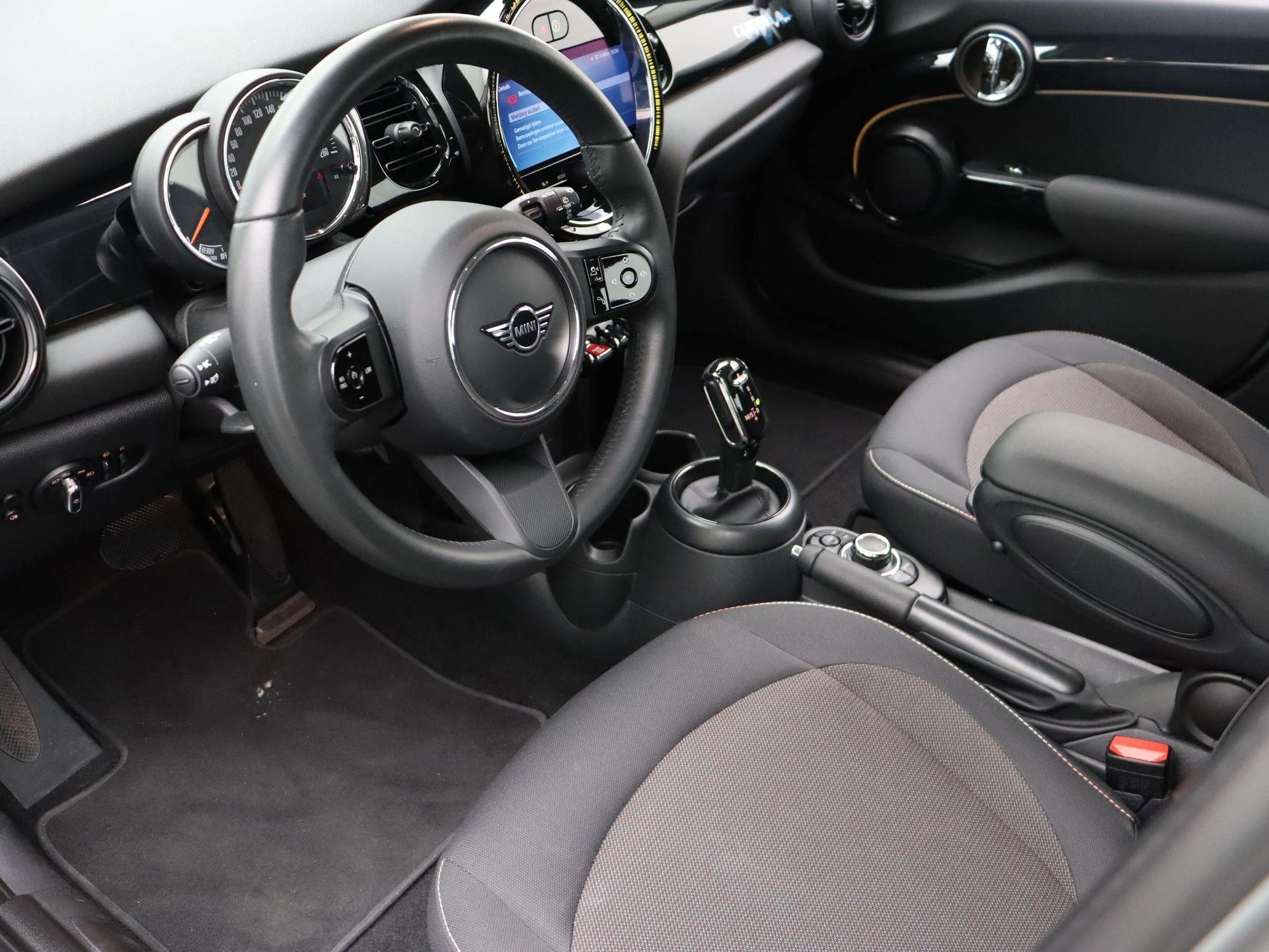 Hoofdafbeelding MINI 5-deurs