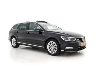 Hoofdafbeelding Volkswagen Passat Volkswagen Passat Variant 2.0 BiTDI 4Motion Highline Executive-Pack Aut. *PANO | ADAPTIVE-CRUISE | DIGI-COCKPIT | NAVI-FULLMAP | LEATHER-ALCANTARA | FULL-LED | ERGONOMIC-COMFORT-SEATS | KEYLESS | ECC | PARKPILOT | TOWBAR | 17''ALU*