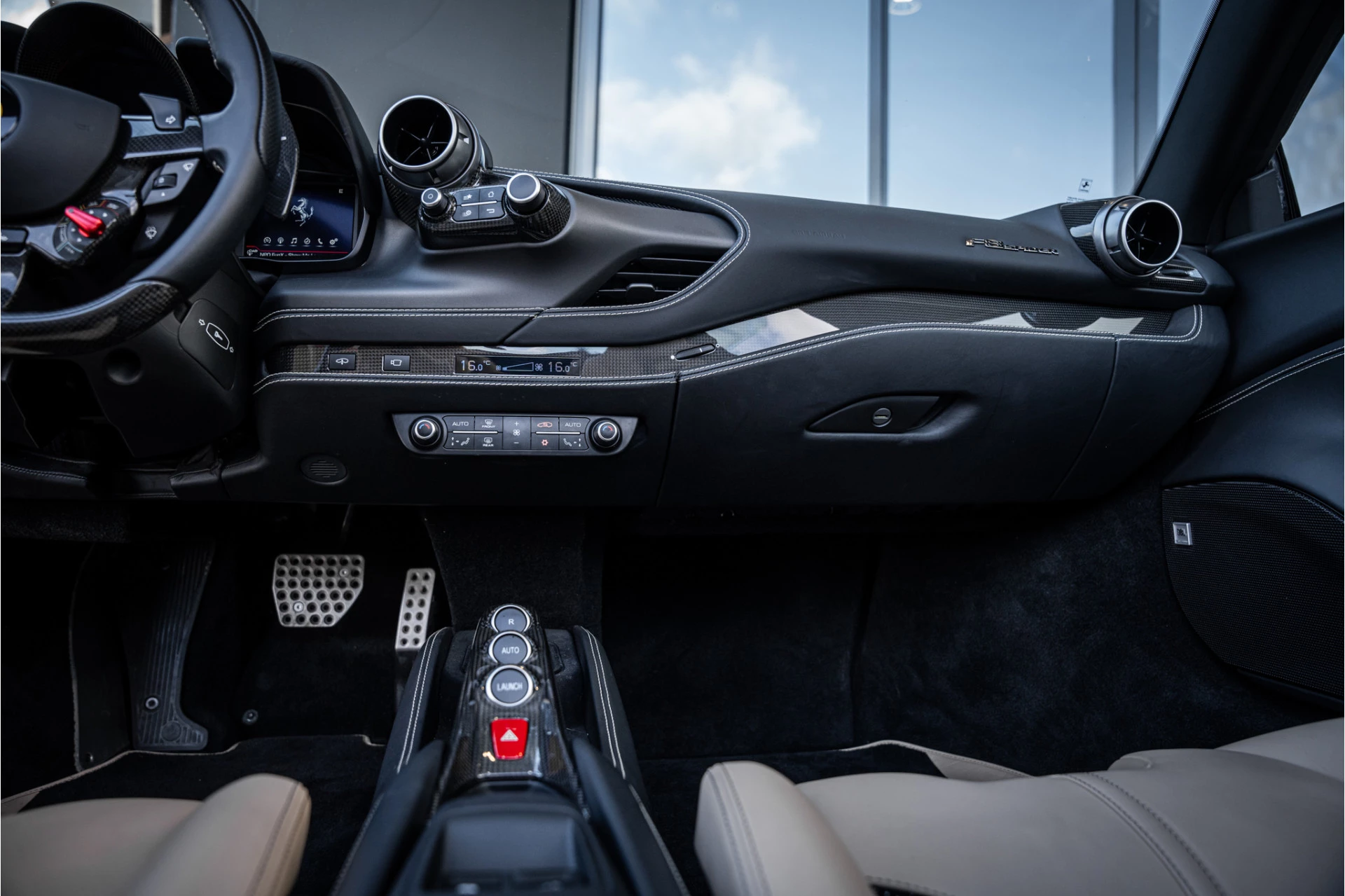 Hoofdafbeelding Ferrari F8 Spider