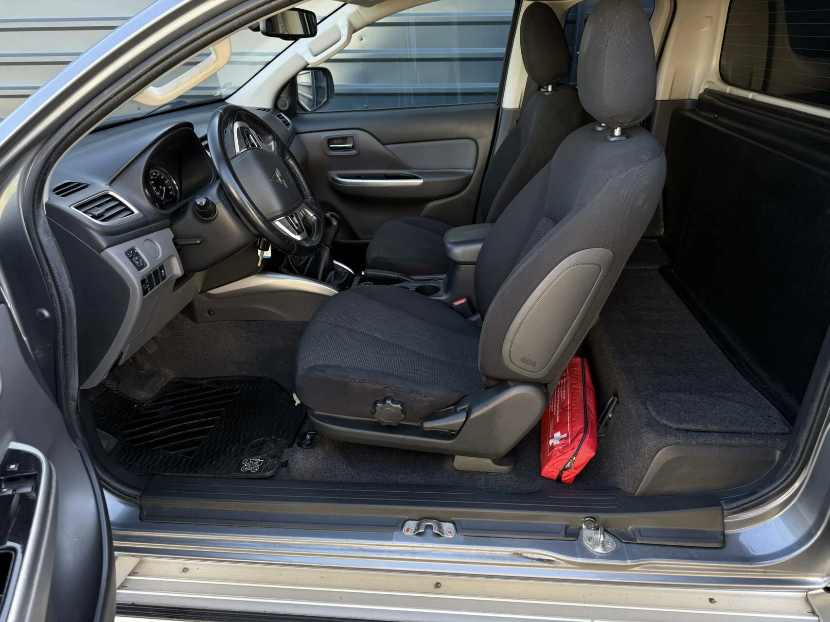 Hoofdafbeelding Mitsubishi L200