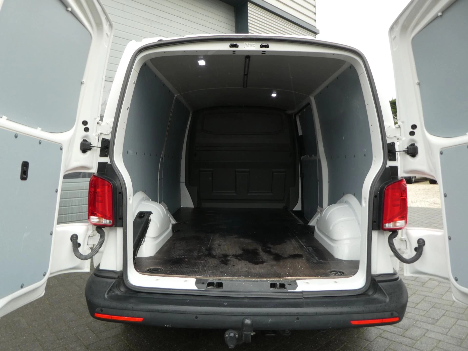 Hoofdafbeelding Volkswagen Transporter