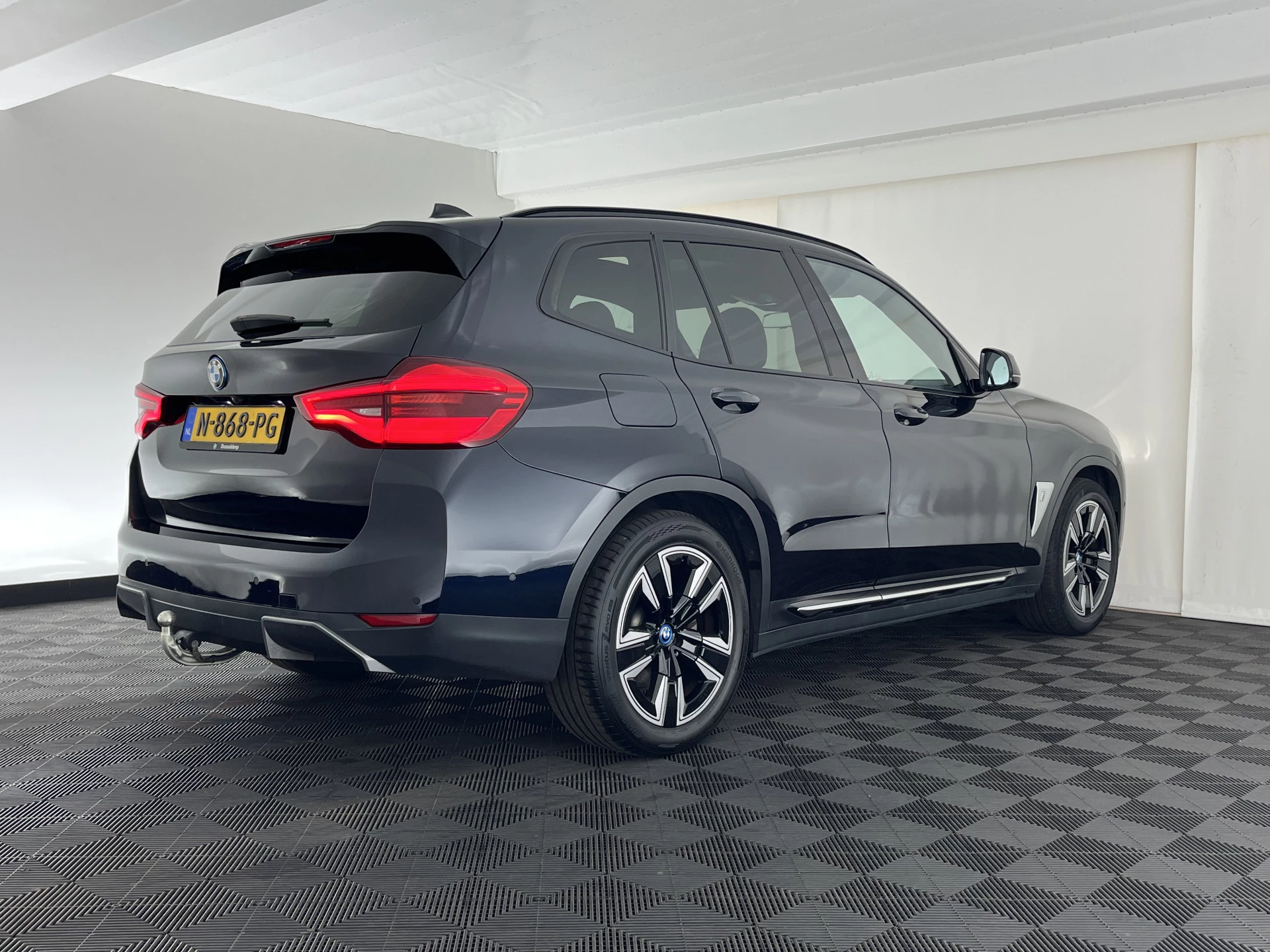 Hoofdafbeelding BMW iX3