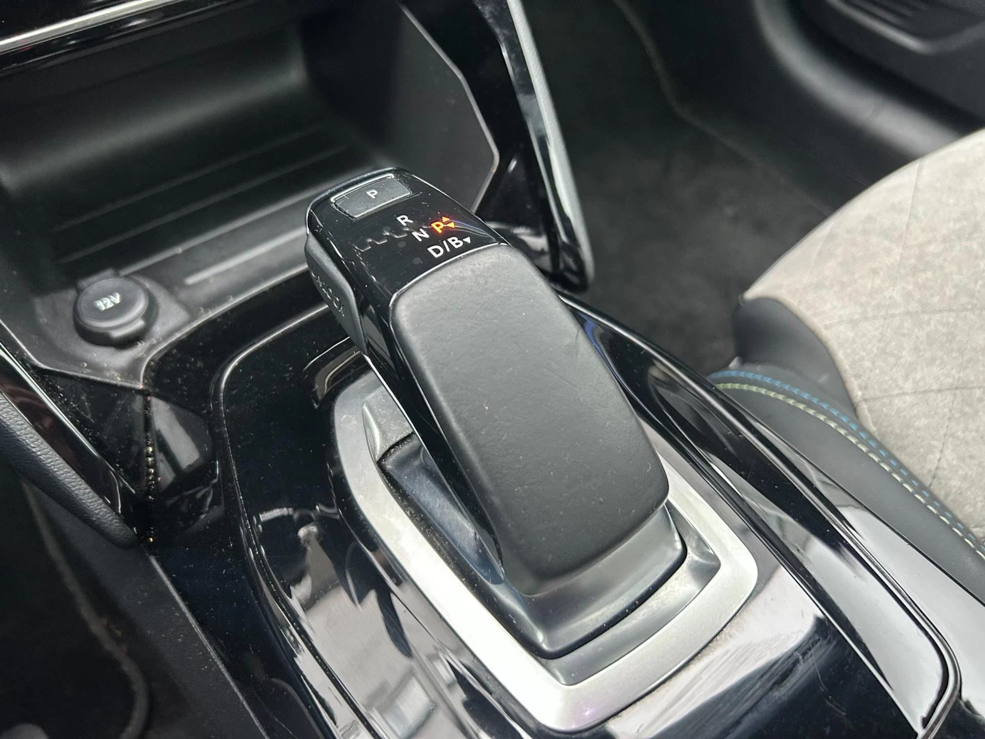 Hoofdafbeelding Peugeot e-208