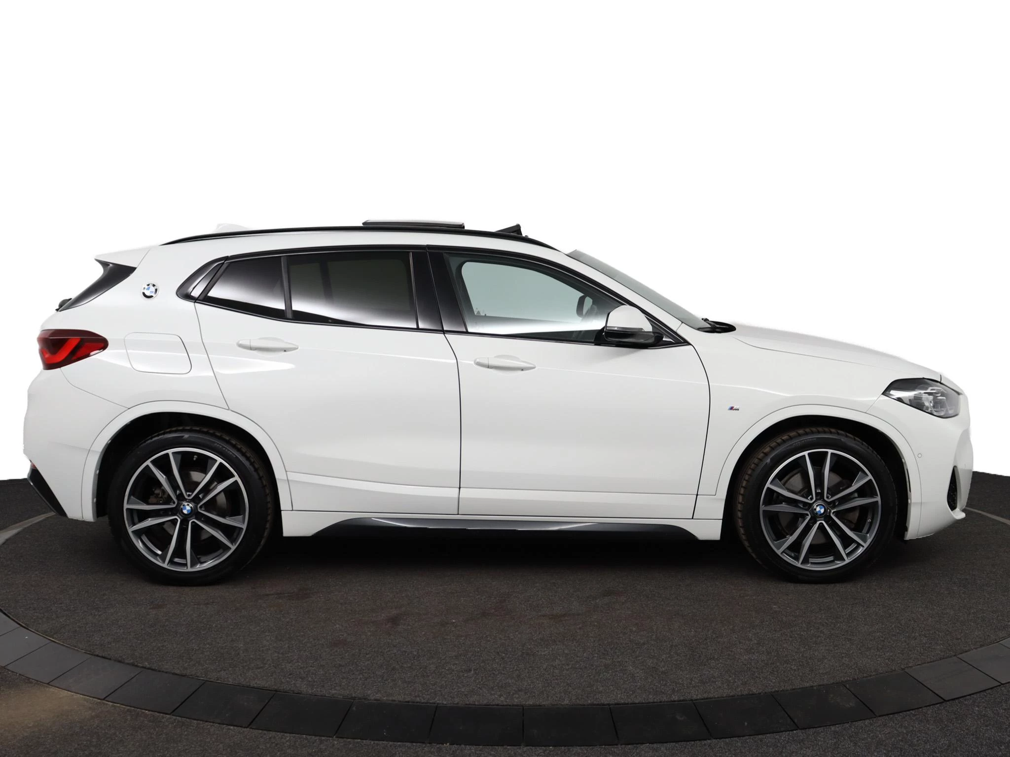 Hoofdafbeelding BMW X2