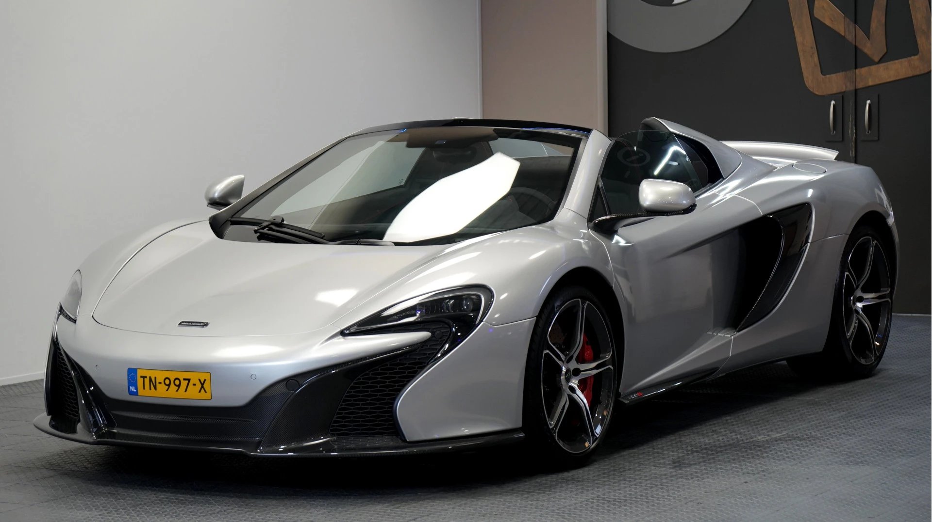 Hoofdafbeelding McLaren 650S