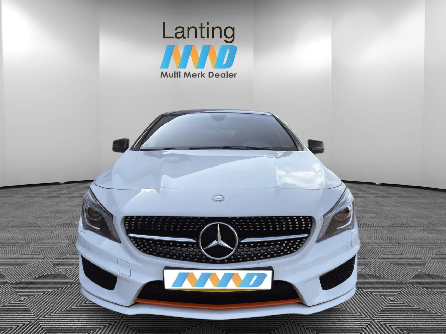 Hoofdafbeelding Mercedes-Benz CLA