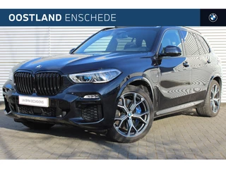 BMW X5 xDrive45e High Executive M Sport Automaat / Panoramadak Sky Lounge / Trekhaak / Massagefunctie / Laserlicht / Active Steering / Parking Assistant Plus / Soft Close