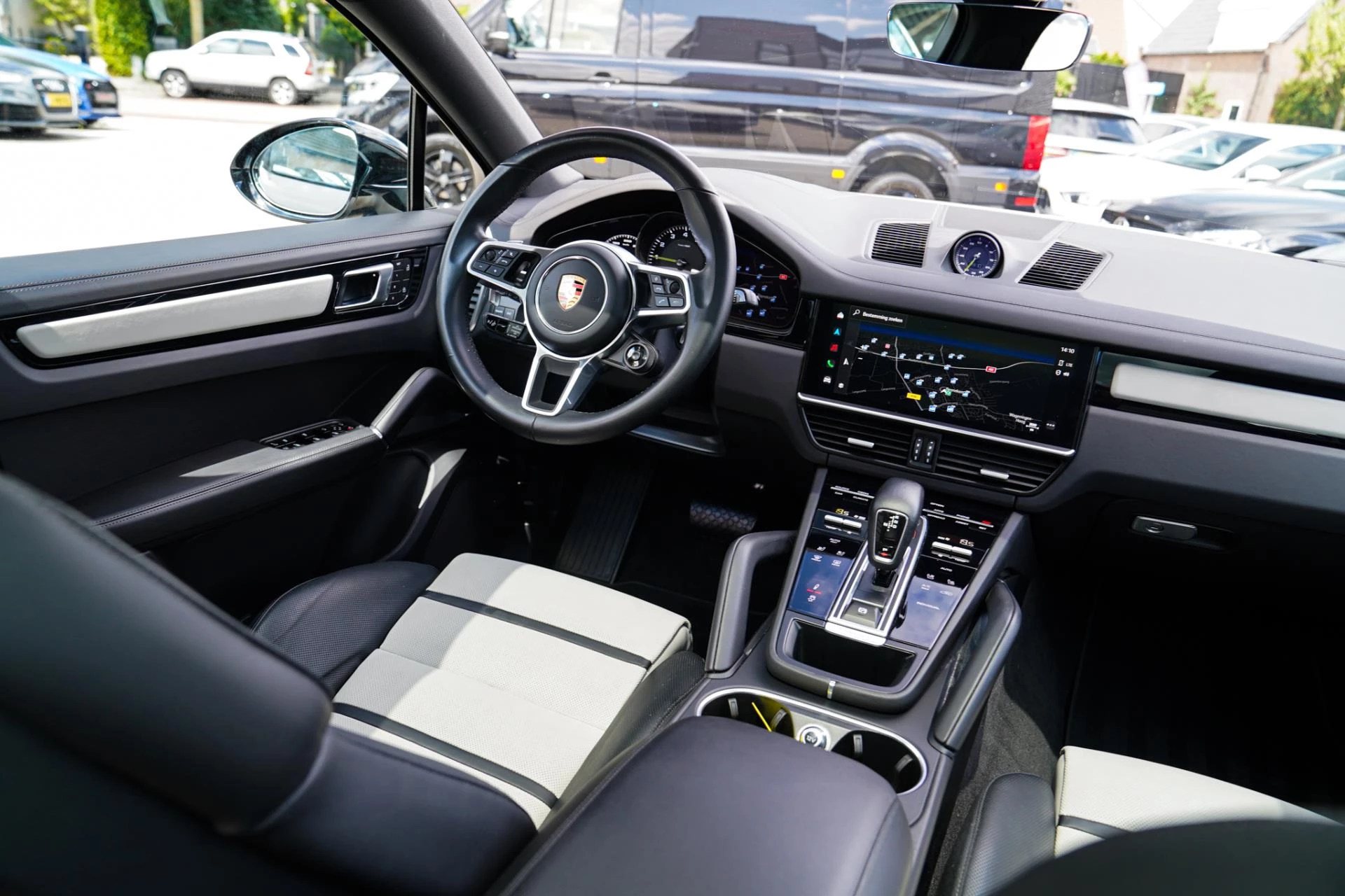 Hoofdafbeelding Porsche Cayenne