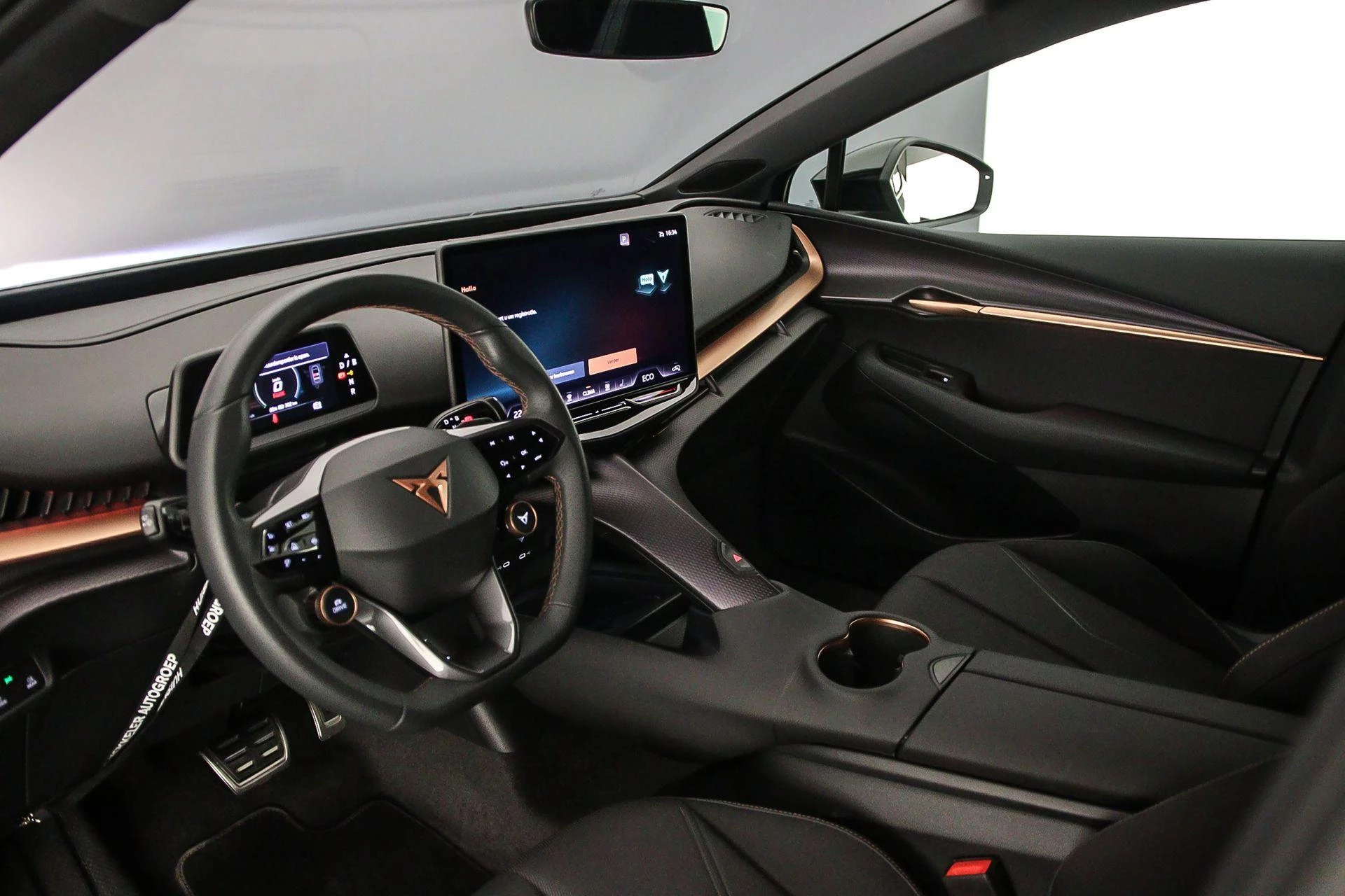 Hoofdafbeelding CUPRA Tavascan