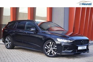 Volvo V60 T6 Recharge AWD R-Design | Panoramadak | Trekhaak | Stoelverwarming | BLIS | Pilot Assist | Harman / Kardon | Glossy Black