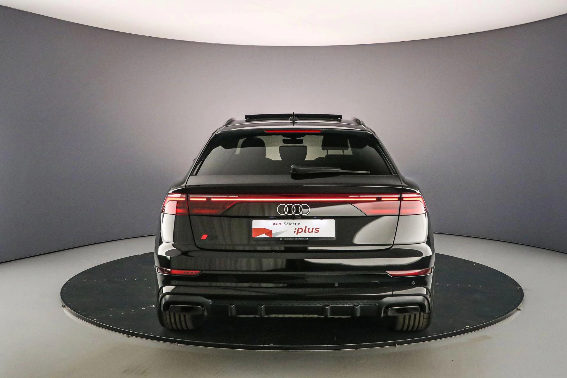 Hoofdafbeelding Audi Q8