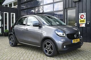 Hoofdafbeelding Smart Forfour Smart Forfour 1.0 Turbo 90 PK Prime Automaat / NL-Auto / Cruise / Leder / Stoelverwarming