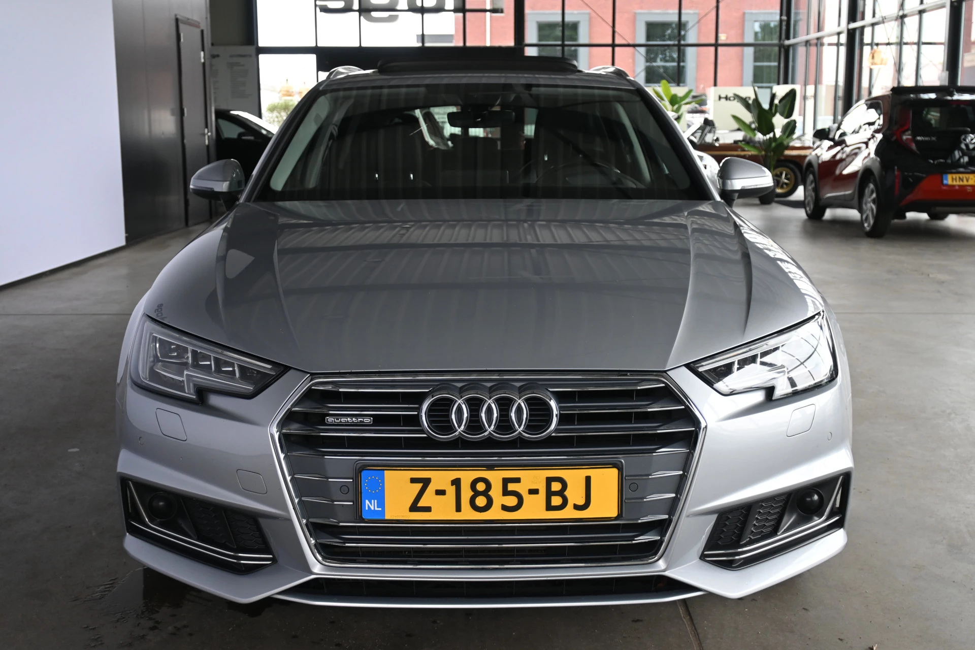 Hoofdafbeelding Audi A4