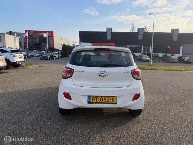 Hoofdafbeelding Hyundai i10