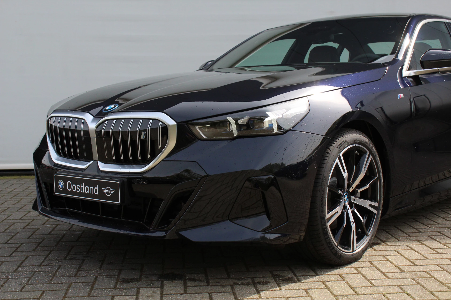 Hoofdafbeelding BMW i5