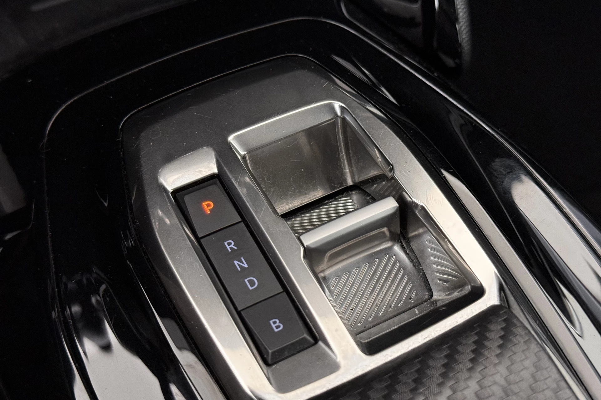 Hoofdafbeelding Peugeot e-208