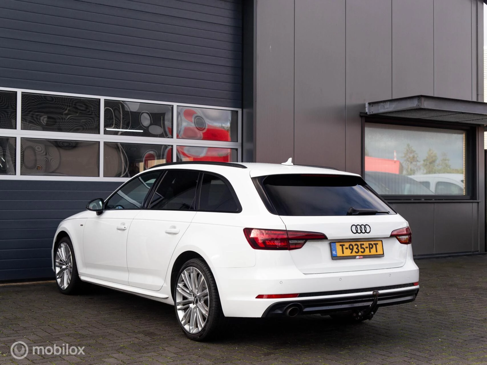 Hoofdafbeelding Audi A4