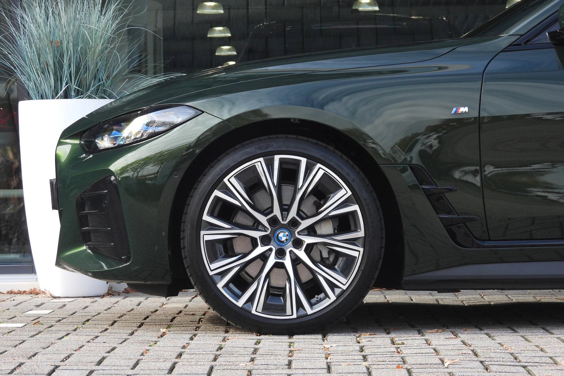 Hoofdafbeelding BMW i4