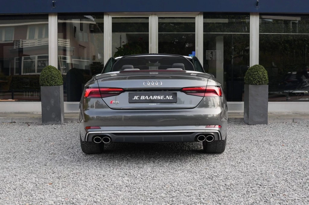 Hoofdafbeelding Audi S5