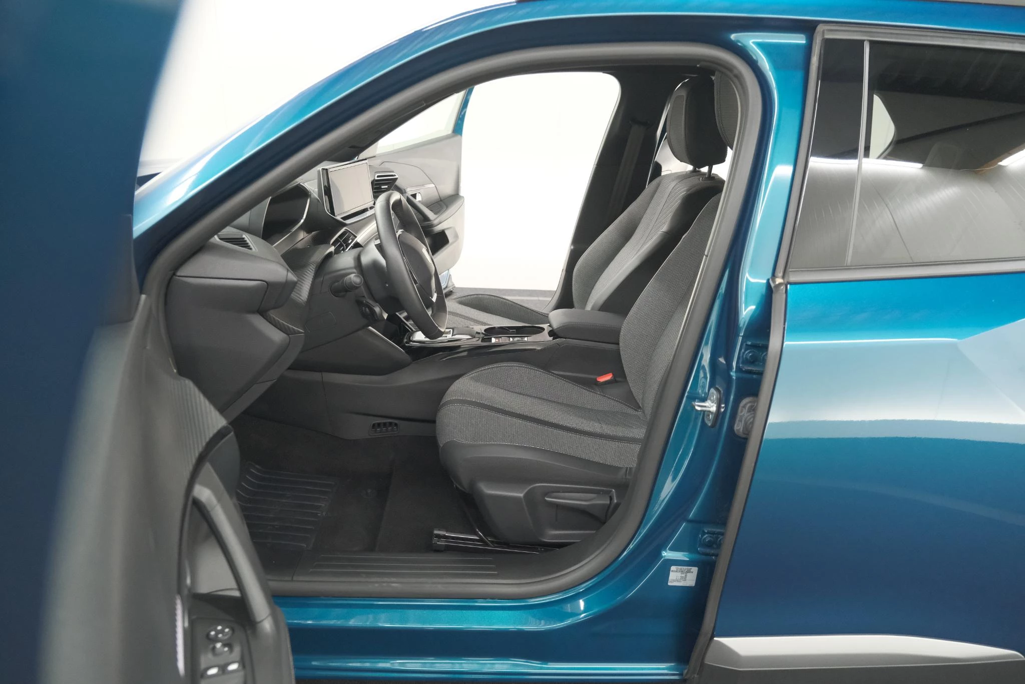 Hoofdafbeelding Peugeot e-2008