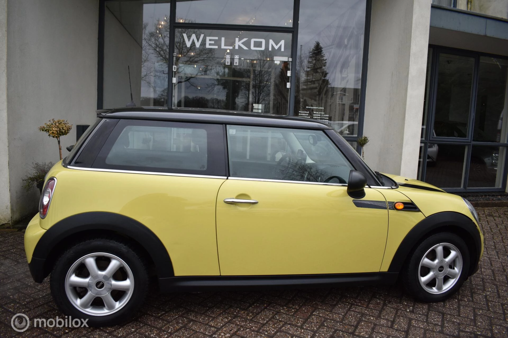 Hoofdafbeelding MINI One