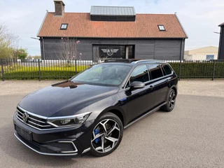 Volkswagen Passat Variant 1.4 TSI PHEV GTE PANORAMDAK VIRTUAL COCKPIT LEER NAVI CAMERA IQ-MATRIX ELECTR-TREKHAAK