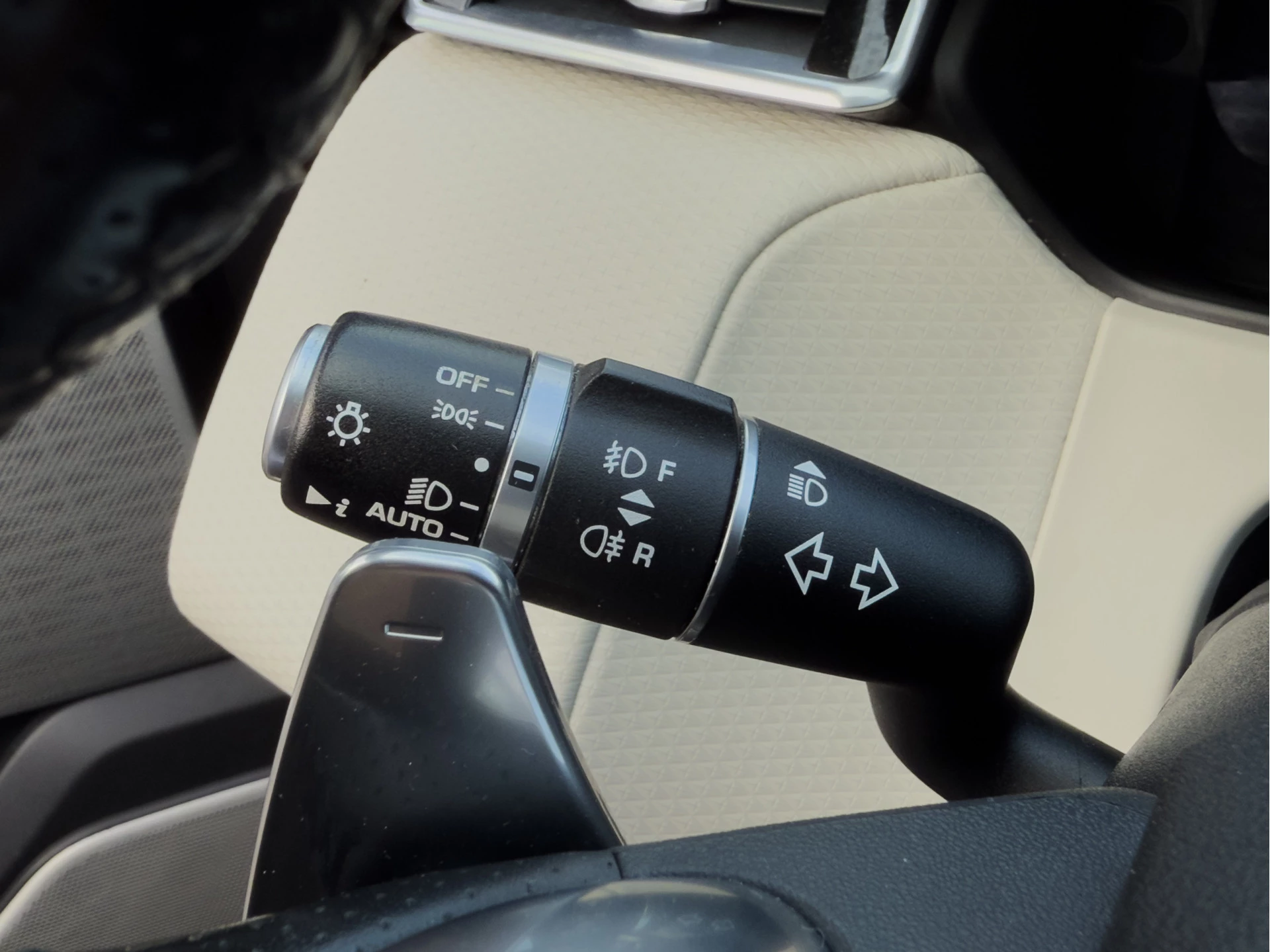 Hoofdafbeelding Land Rover Range Rover Velar