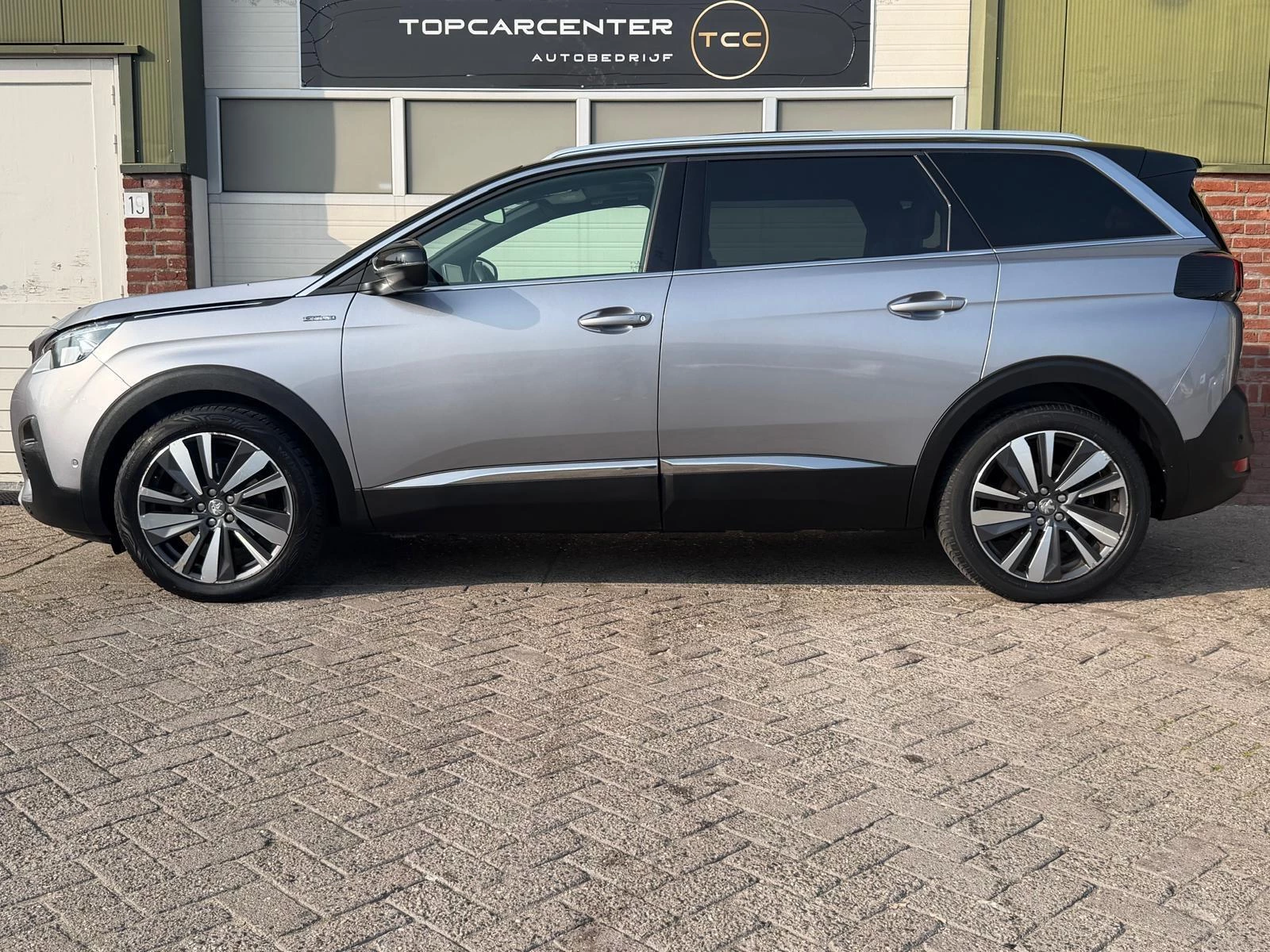Hoofdafbeelding Peugeot 5008
