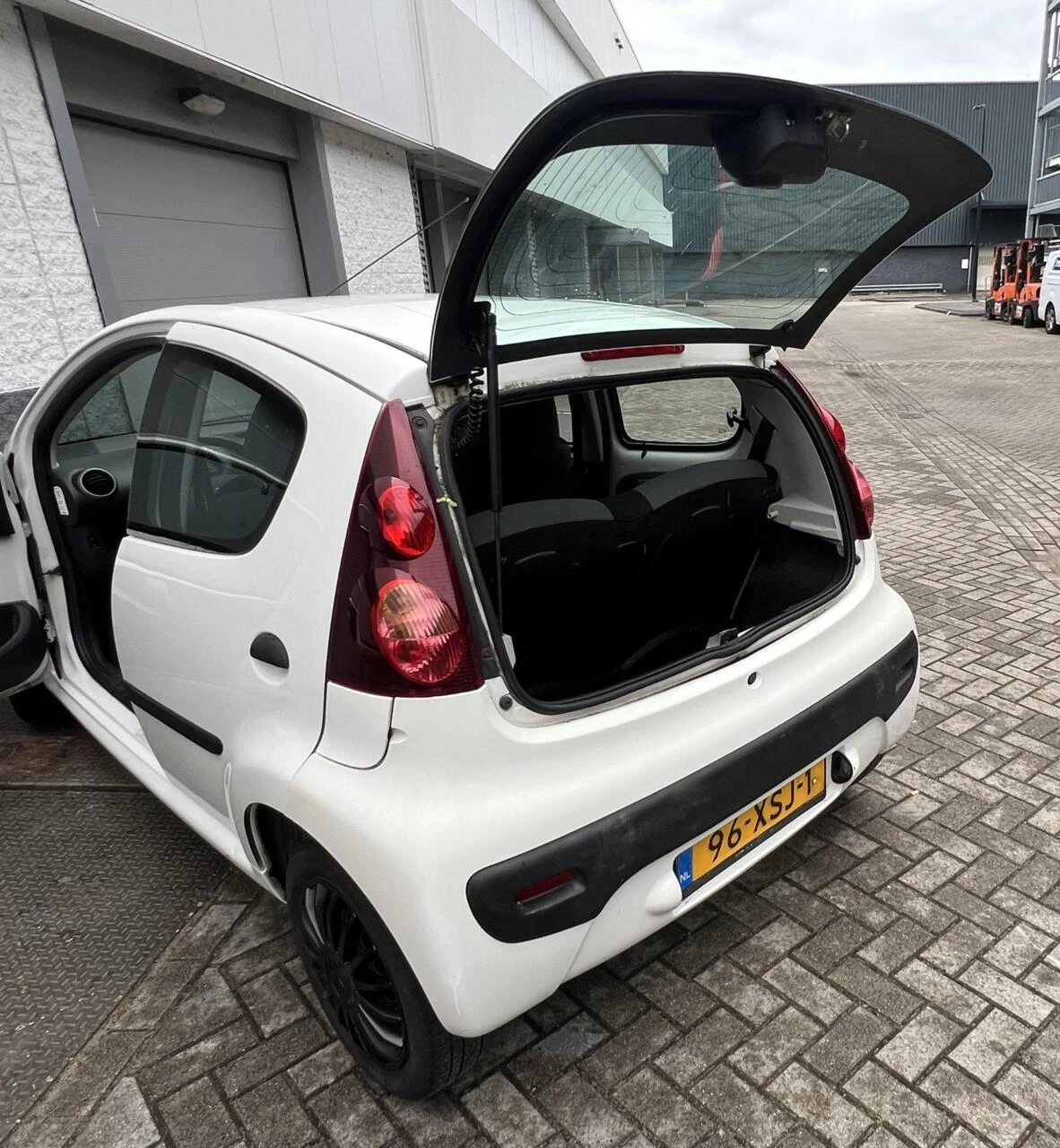 Hoofdafbeelding Peugeot 107