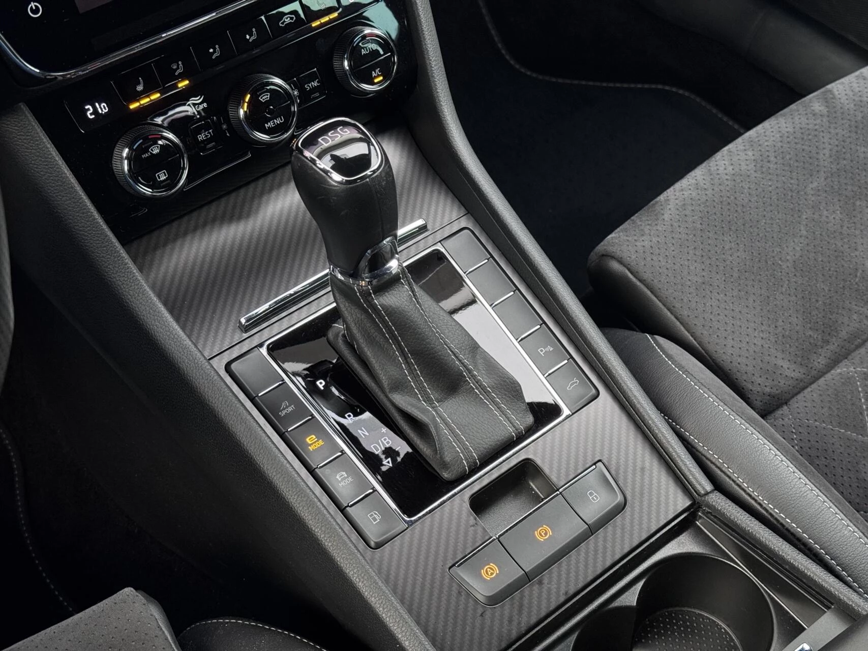 Hoofdafbeelding Škoda Superb