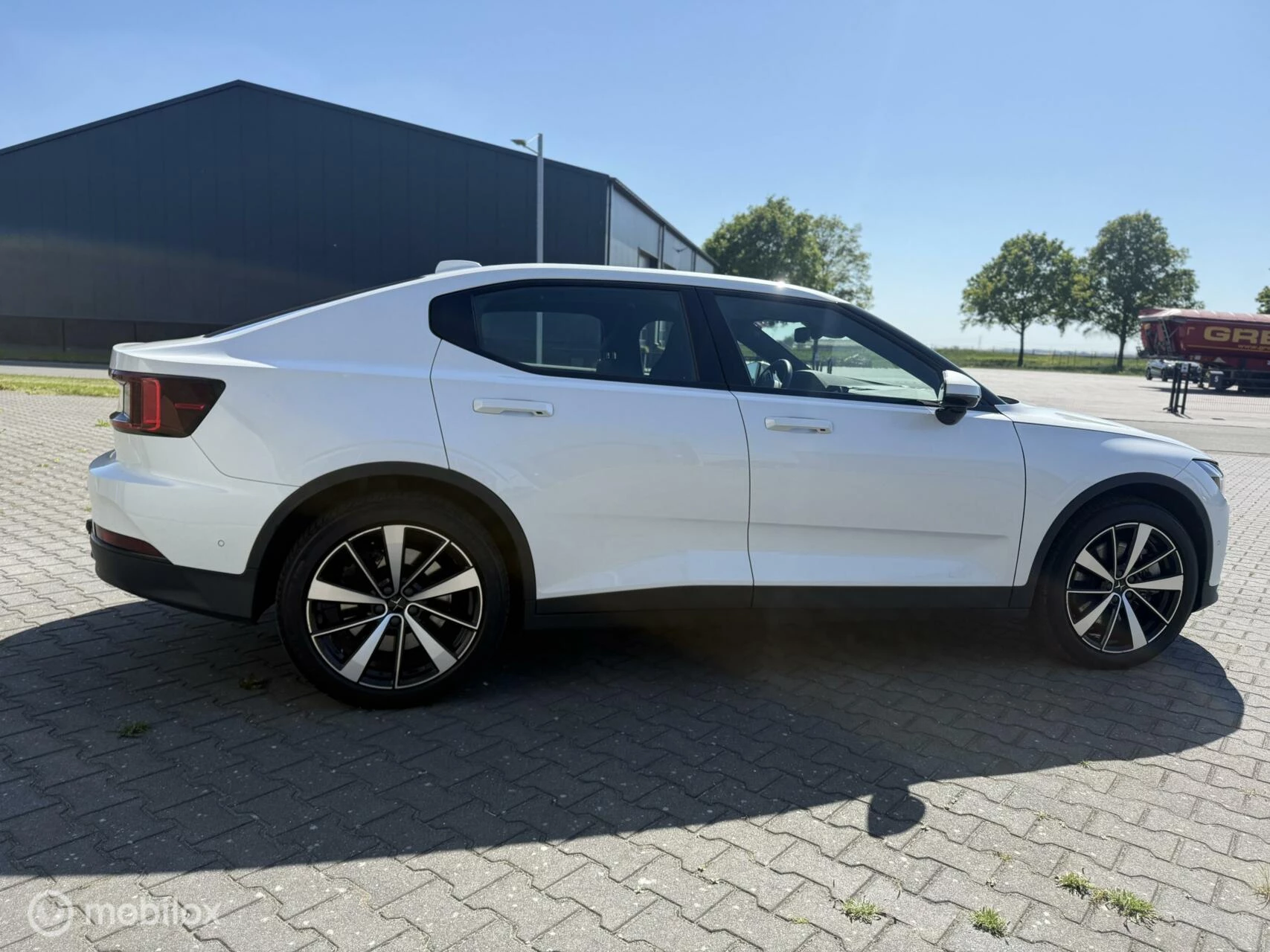 Hoofdafbeelding Polestar 2