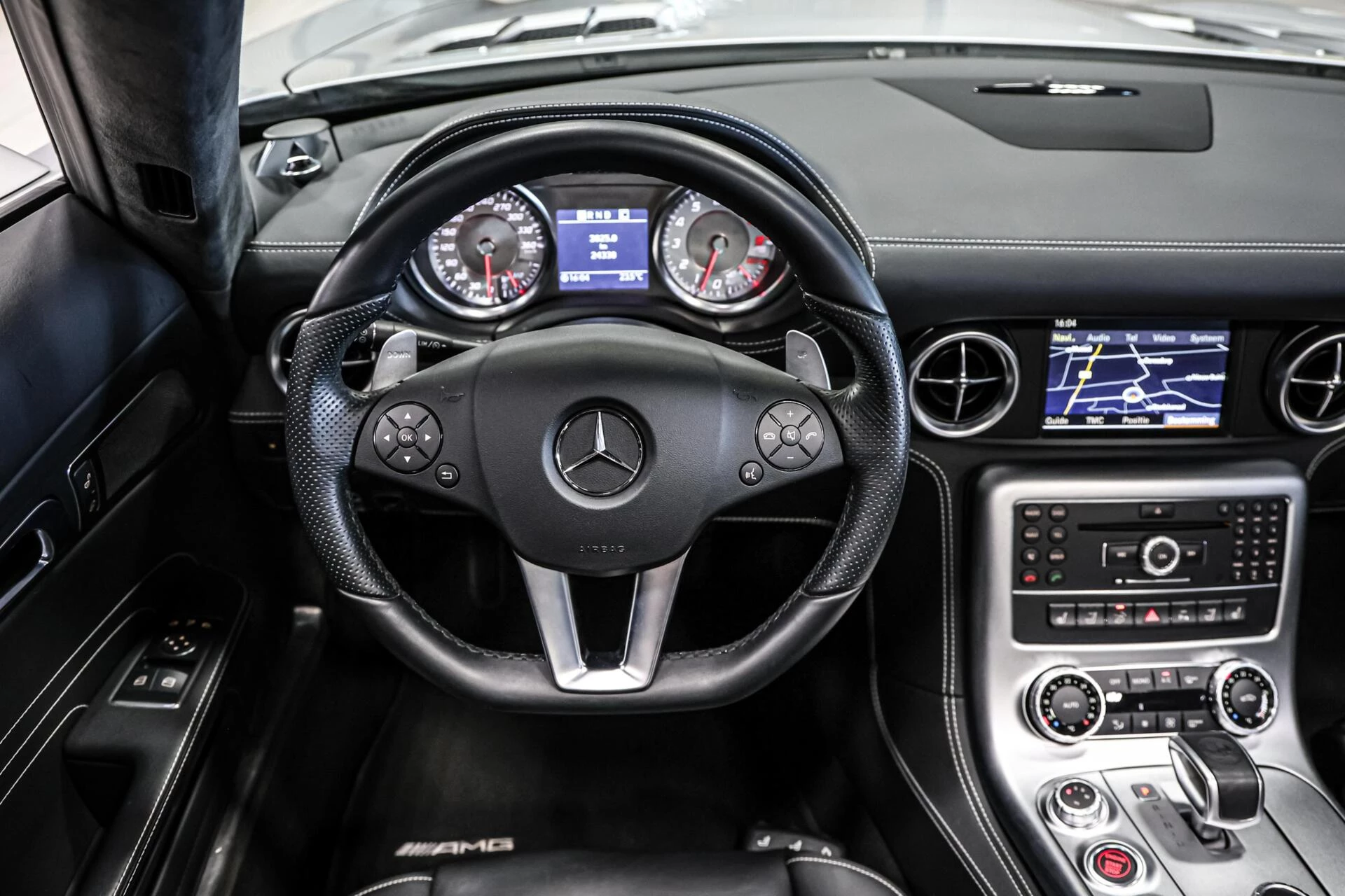 Hoofdafbeelding Mercedes-Benz SLS Roadster