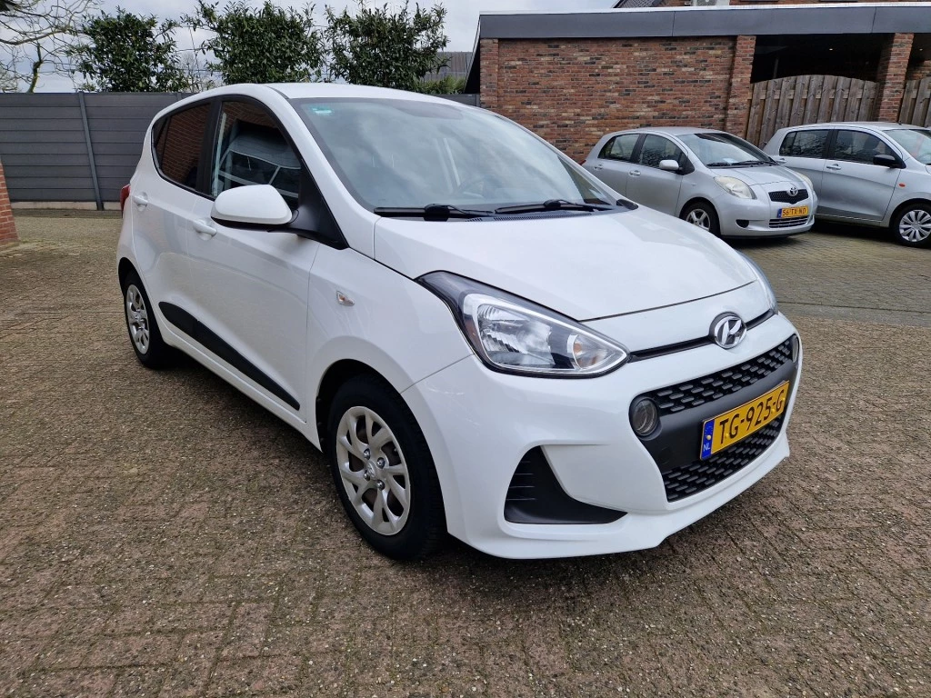 Hoofdafbeelding Hyundai i10